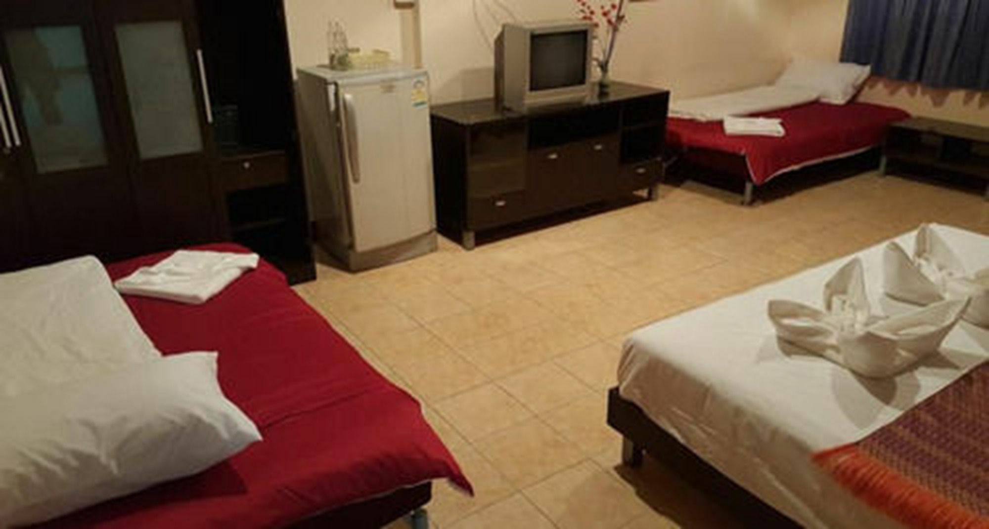 Ferb Guest House Patong Dış mekan fotoğraf