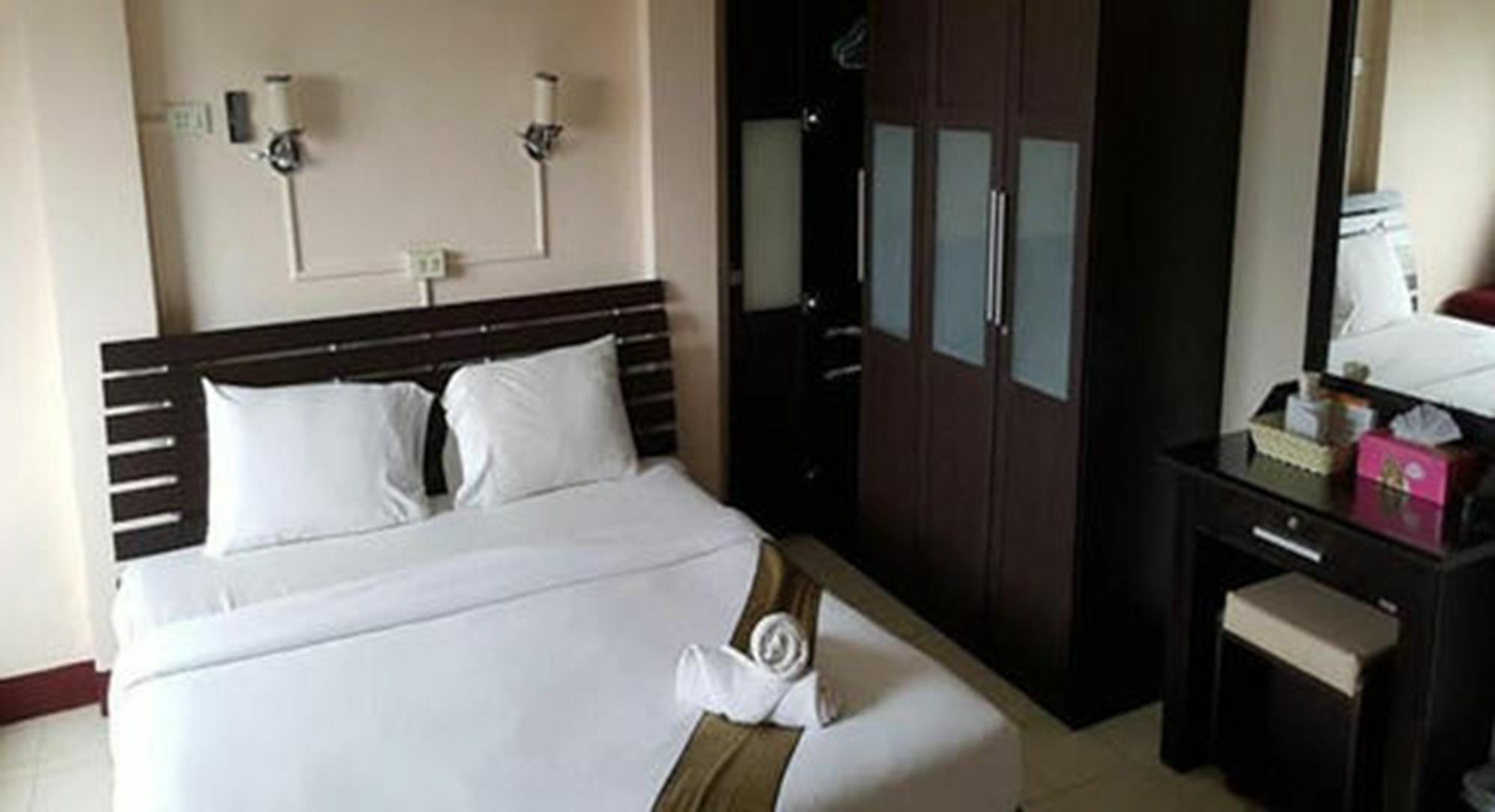 Ferb Guest House Patong Dış mekan fotoğraf